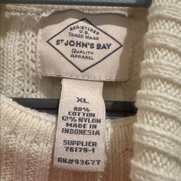 🆕 St. John's Bay Off-White Cable Knit Turtleneck Sweater - Picture 5 of 7